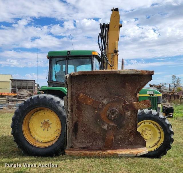 Image of John Deere 7210 equipment image 3