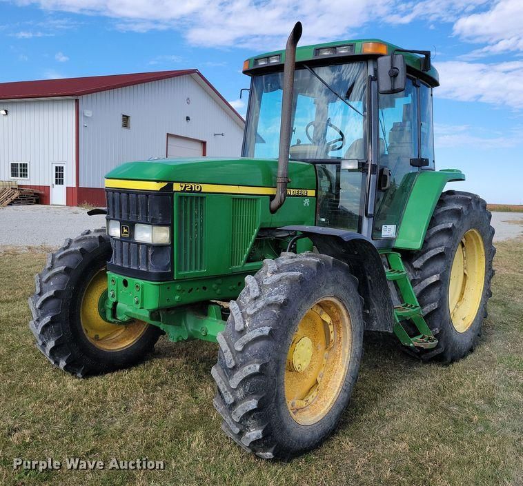 2001 John Deere 7210 Equipment Image0