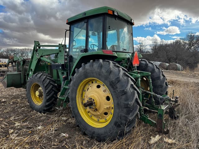 Image of John Deere 7210 equipment image 4