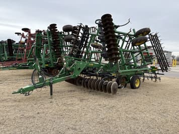 Main image John Deere 726