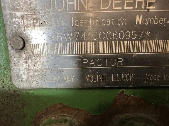 Image of John Deere 7410 equipment image 4