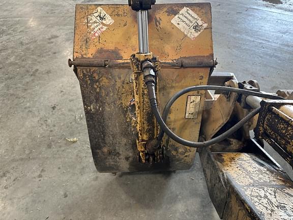 Image of John Deere 7410 equipment image 3