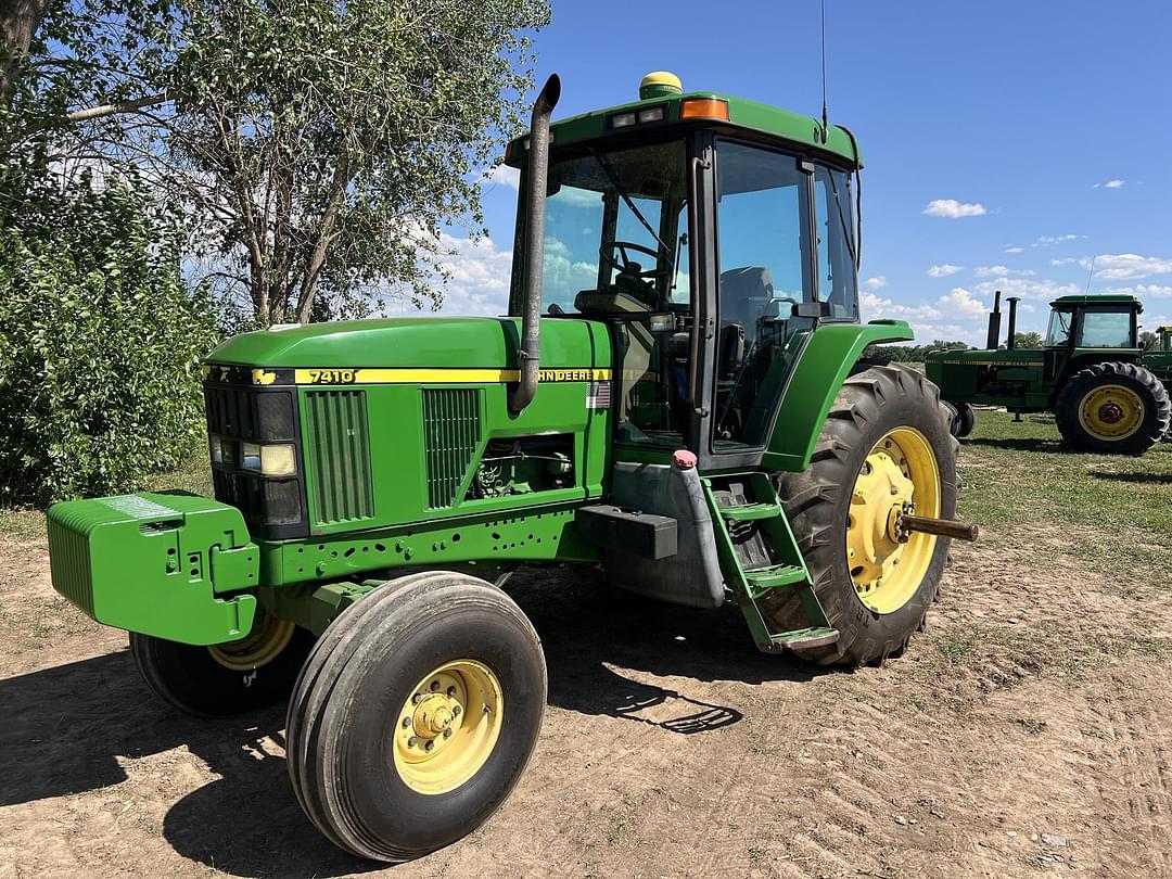 Image of John Deere 7410 Primary image
