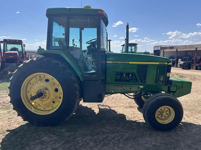 Image of John Deere 7410 equipment image 3