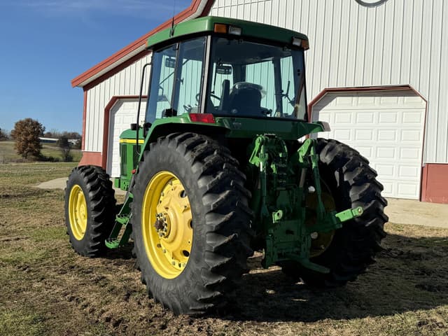 Image of John Deere 7410 equipment image 2