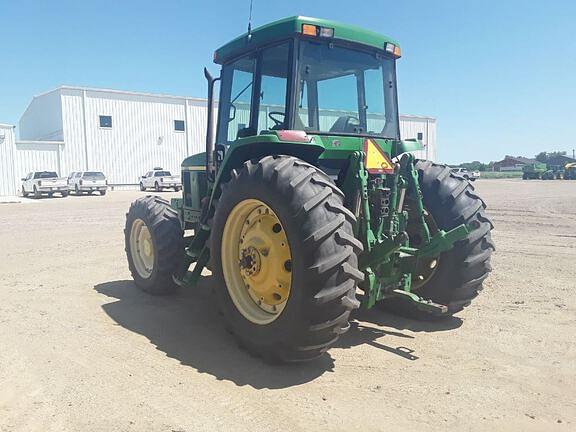 Image of John Deere 7410 equipment image 2