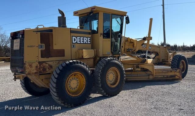 Image of John Deere 770CH equipment image 4
