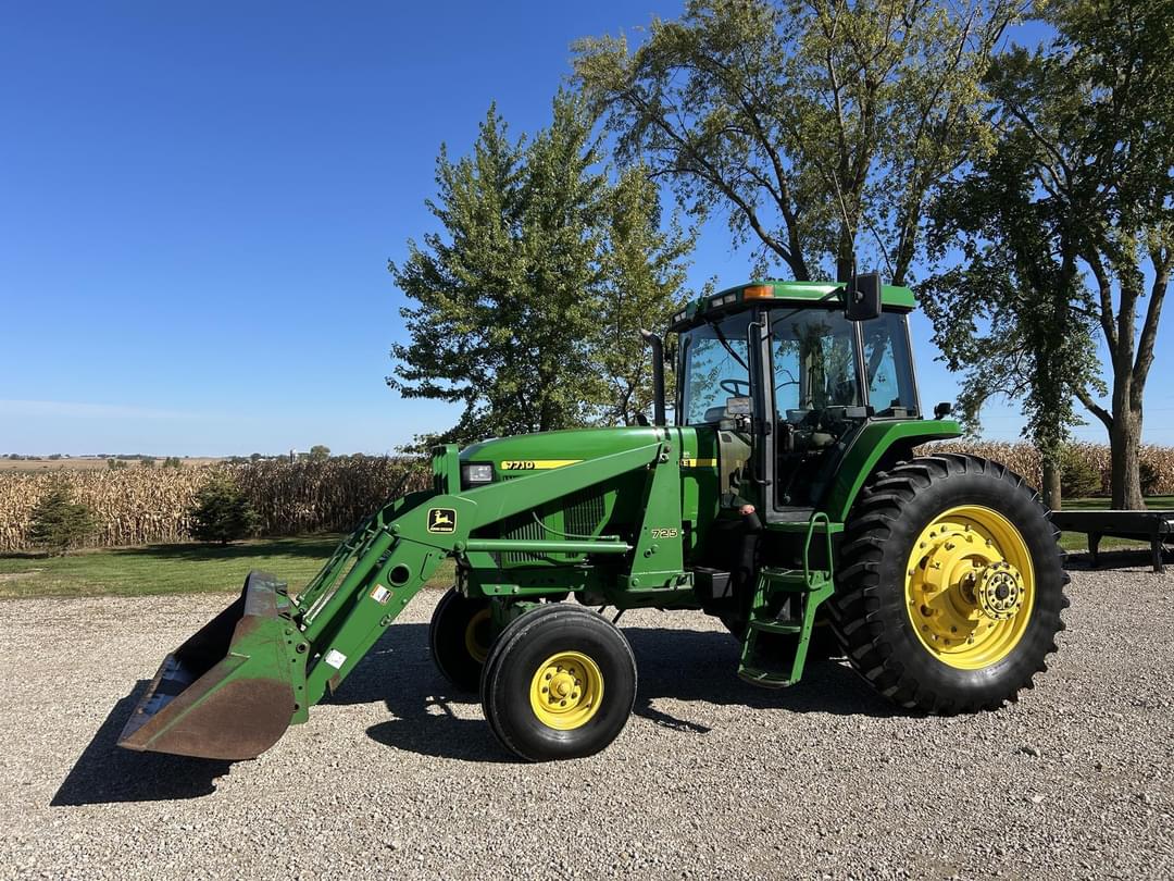 Image of John Deere 7710 Primary image
