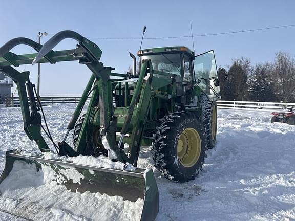 Image of John Deere 7710 equipment image 1