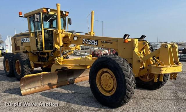 Image of John Deere 772CH equipment image 2