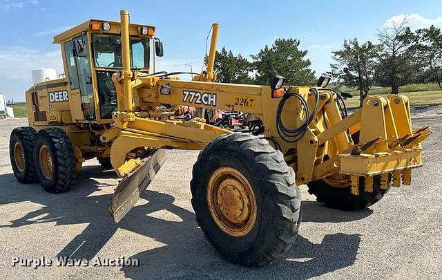 Image of John Deere 772CH equipment image 2