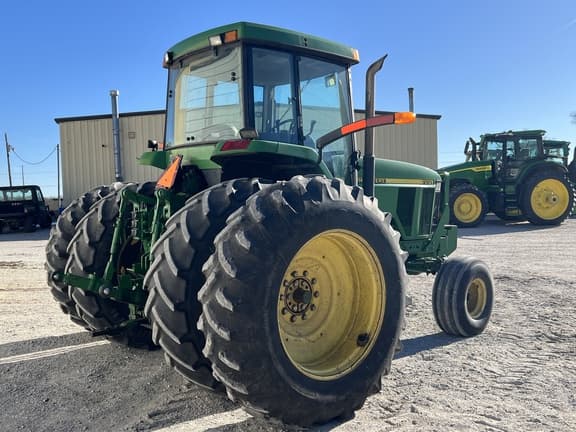 Image of John Deere 7810 equipment image 2