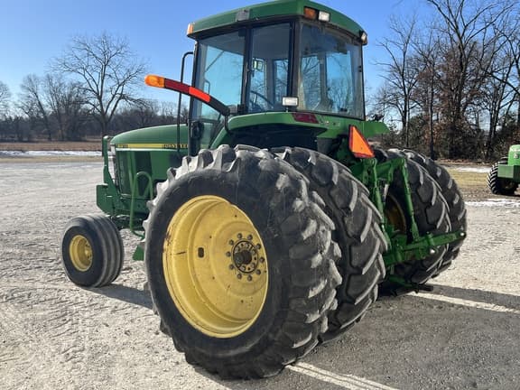 Image of John Deere 7810 equipment image 4