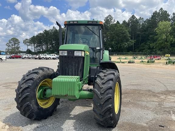 Image of John Deere 7810 Primary image