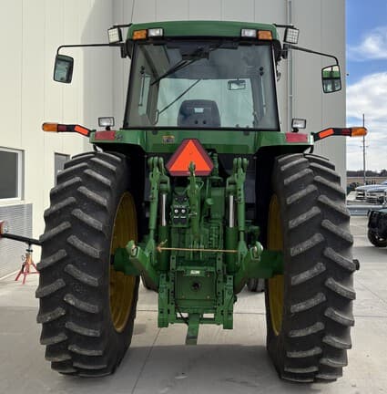 Image of John Deere 7810 equipment image 3