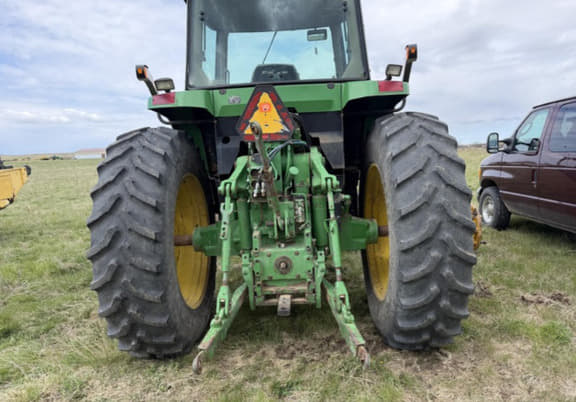 Image of John Deere 7810 equipment image 3