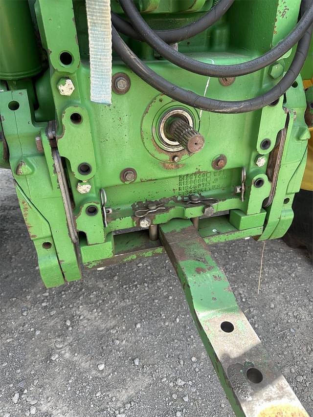 Image of John Deere 7810 equipment image 4