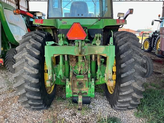 Image of John Deere 7810 equipment image 3