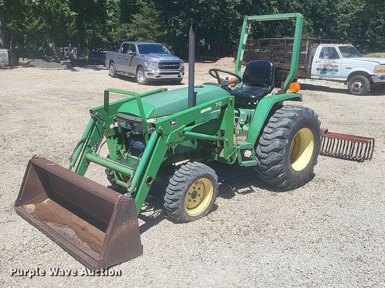 2001 John Deere 790 Equipment Image0