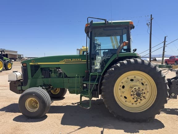 Image of John Deere 8110 equipment image 1