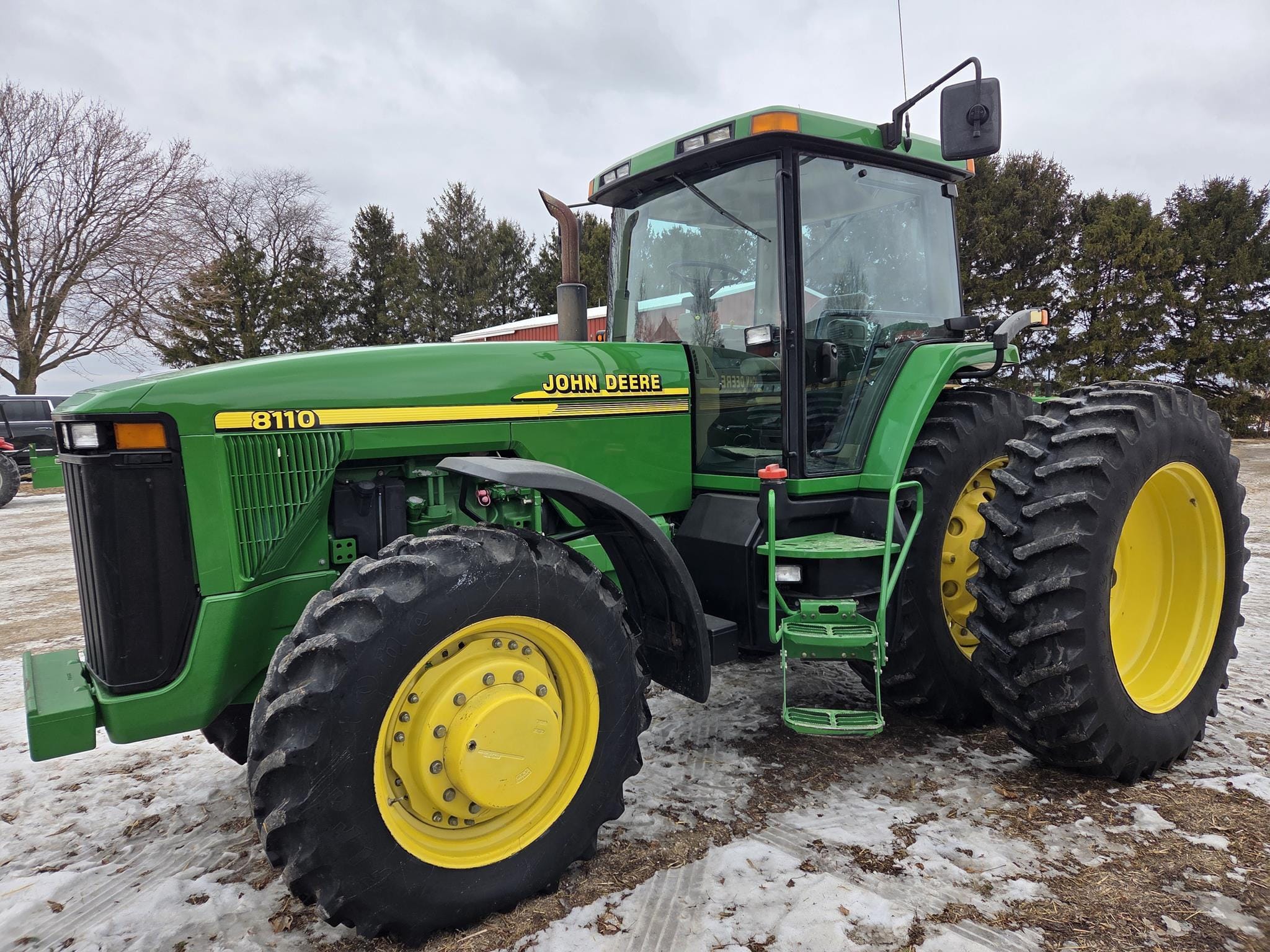 2001 John Deere 8110 Equipment Image0