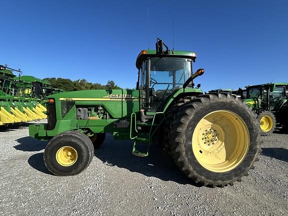 Image of John Deere 8110 equipment image 3