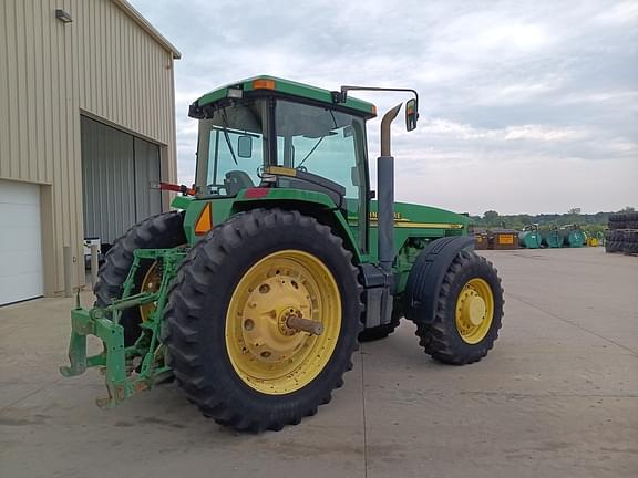 Image of John Deere 8110 equipment image 2