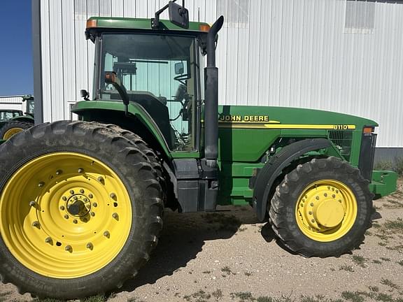 Image of John Deere 8110 equipment image 2