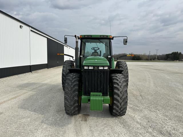 Image of John Deere 8110 equipment image 1