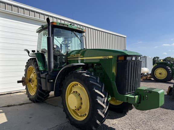 Image of John Deere 8110 Primary image