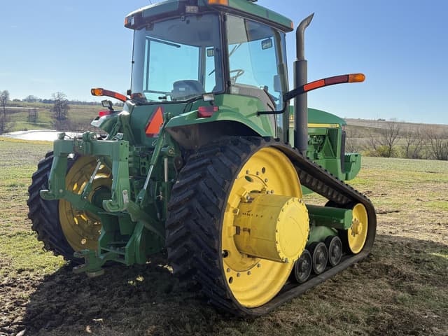 Image of John Deere 8110T equipment image 4
