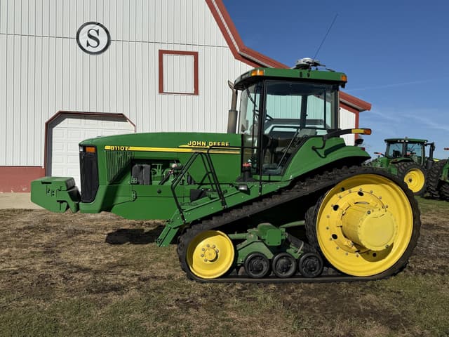 Image of John Deere 8110T equipment image 1