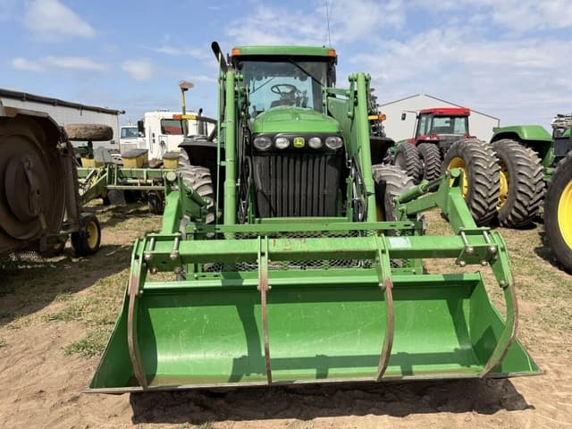Image of John Deere 8320 equipment image 2