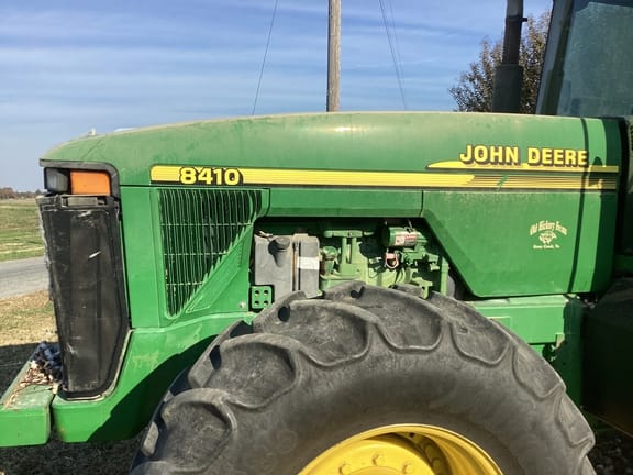 Main image John Deere 8410