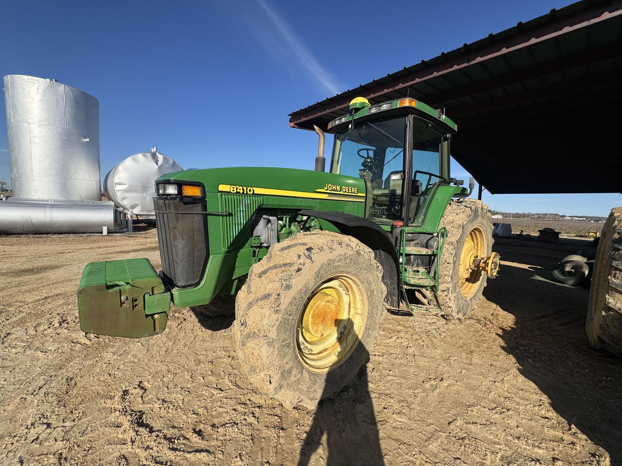 2001 John Deere 8410 Equipment Image0
