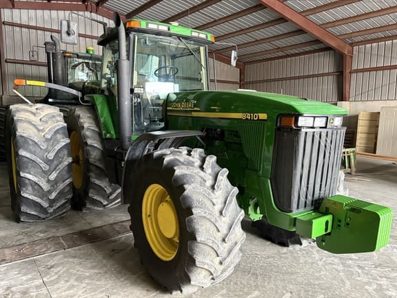 Image of John Deere 8410 equipment image 1