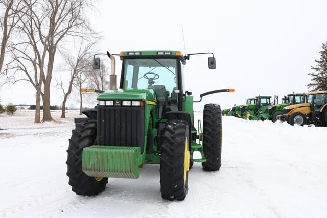 Image of John Deere 8410 equipment image 3