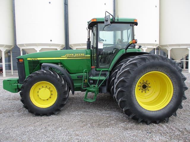 Image of John Deere 8410 equipment image 2