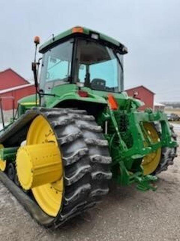 Image of John Deere 8410T equipment image 3