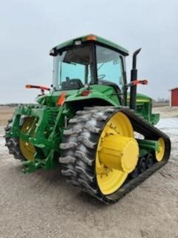 Image of John Deere 8410T equipment image 4