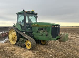 2001 John Deere 8410T Image