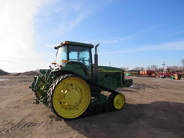 Image of John Deere 8410T equipment image 3