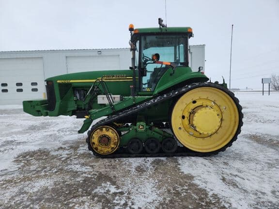 Image of John Deere 8410T equipment image 1
