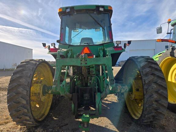 Image of John Deere 8410T equipment image 2