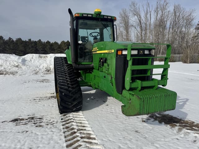 Image of John Deere 8410T equipment image 4