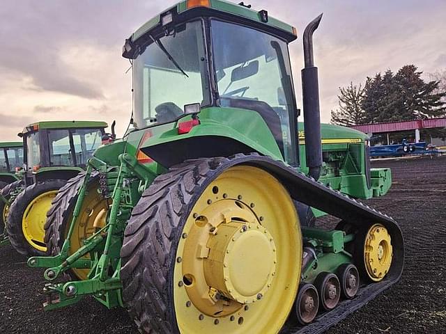 Image of John Deere 8410T equipment image 3