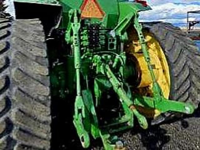 Image of John Deere 8410T equipment image 4