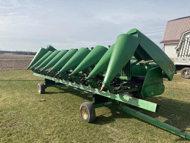 Image of John Deere 893 equipment image 1