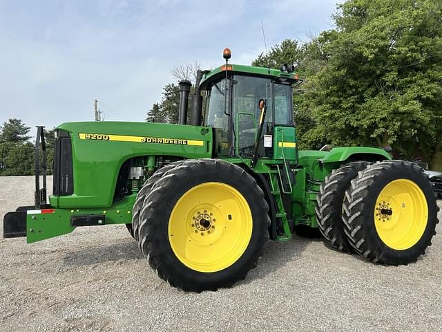 Image of John Deere 9200 equipment image 1