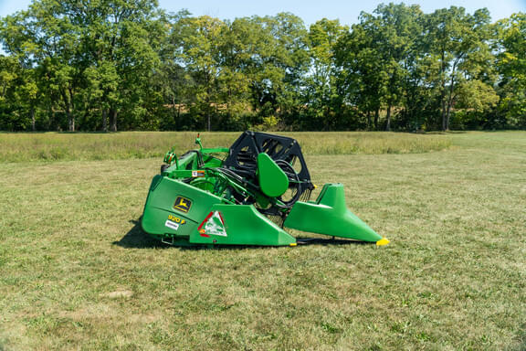 Image of John Deere 920F equipment image 4